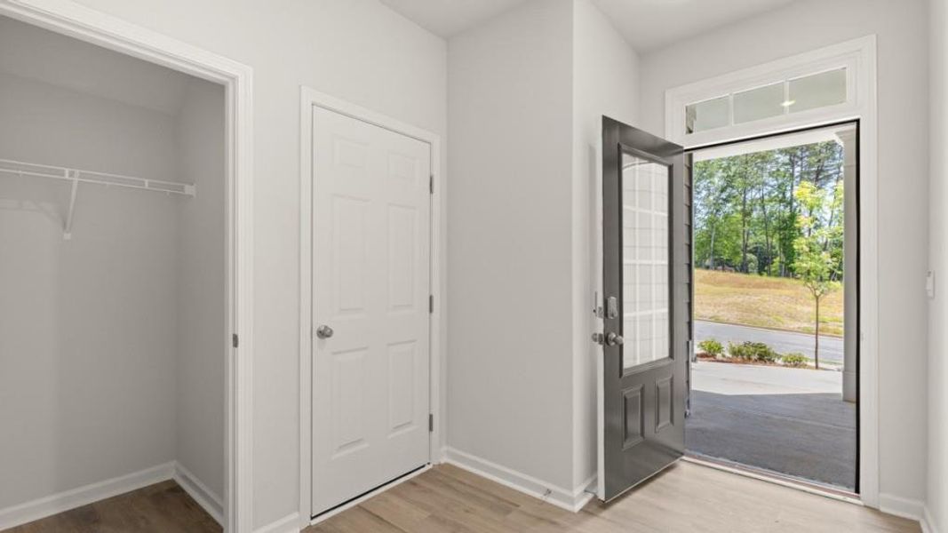Spacious, unfurnished interior of a new home in Village at Pine Valley, Gainesville (Image 16). Spacious, unfurnished interior of a new home in Village at Pine Valley, Gainesville (Image 16).