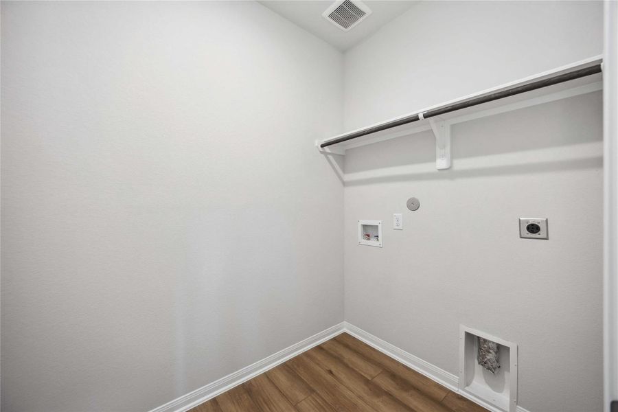 Image 18 of a home in Blue Jay's Landing.