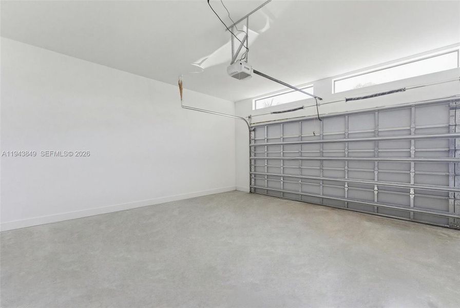 Spacious, unfurnished interior of a new home in , Wilton Manors (Image 22).