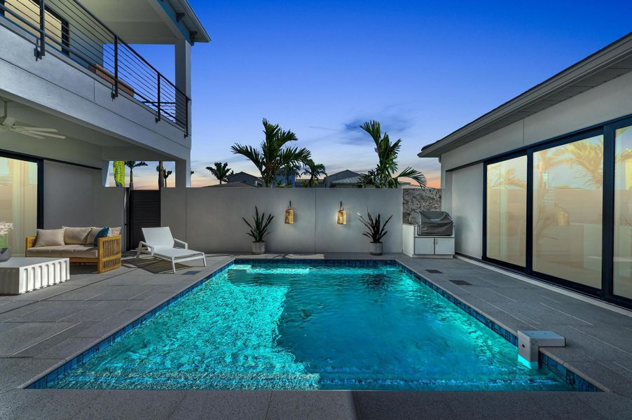Representative exterior details of a home built from the Silver Palm by Medallion Home in Aqua Single Family Homes, Bradenton (Image 3).