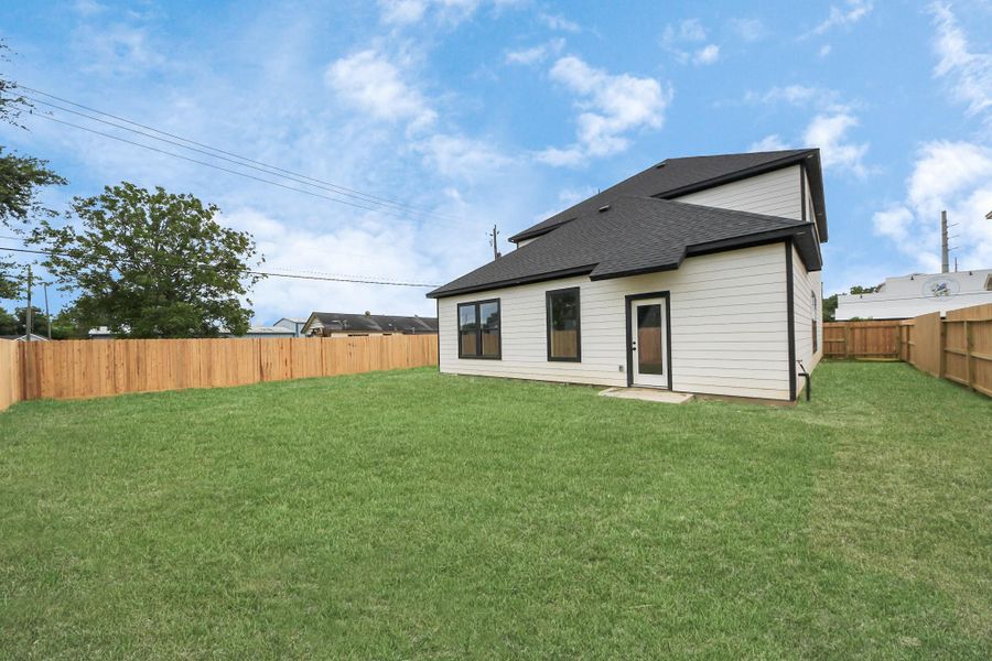 Image 9 of a home in . Image 9 of a home in .