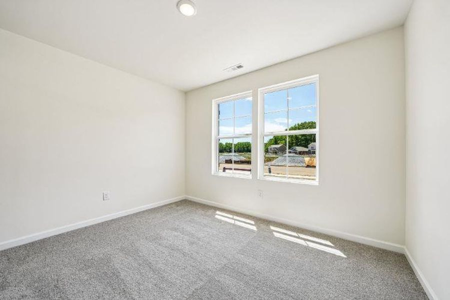 Spacious, unfurnished interior of a new home in Woodlake Landing, Hartwell (Image 8). Spacious, unfurnished interior of a new home in Woodlake Landing, Hartwell (Image 8).