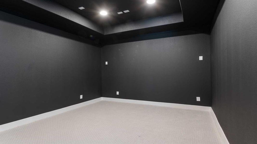 Spacious, unfurnished interior of a new home in Ventana 70', Fort Worth (Image 16).