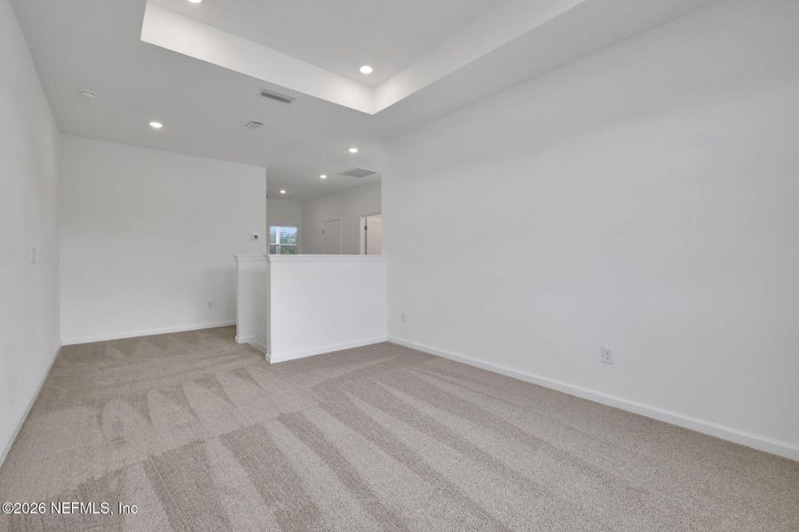 Spacious, unfurnished interior of a new home in The Hammock at Palm Harbor, Palm Coast (Image 31).