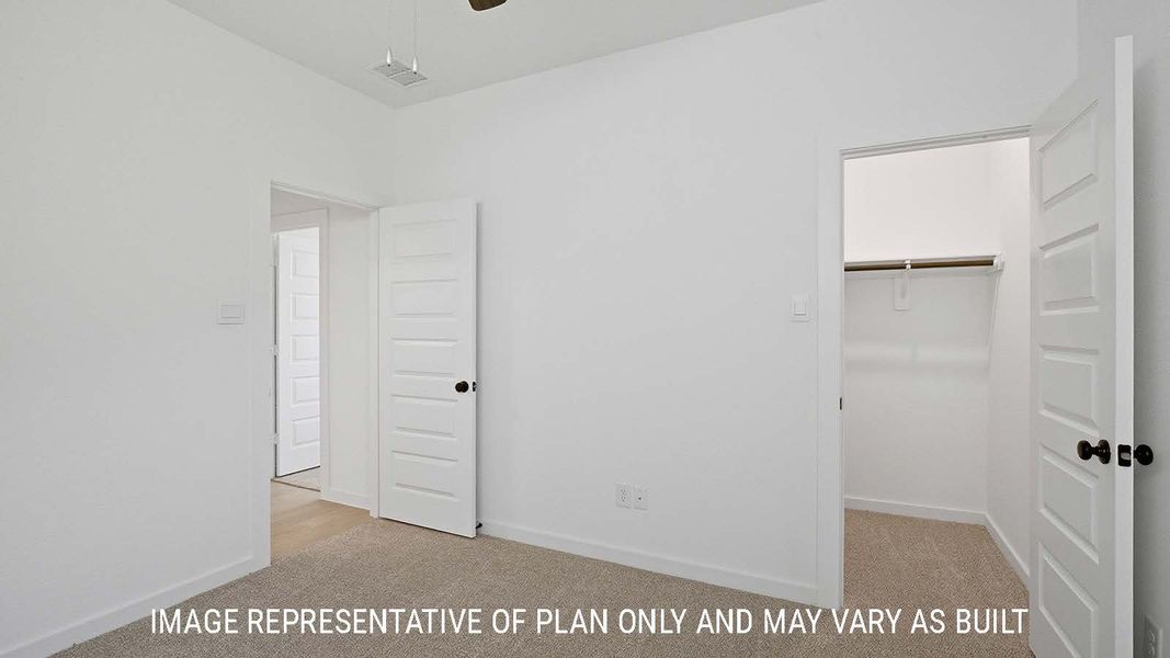 Spacious, unfurnished interior of a new home in The Woods, Lumberton (Image 28).