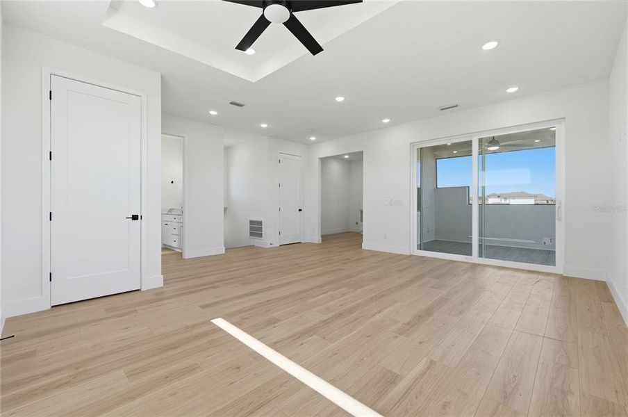 Spacious, unfurnished interior of a new home in , Lake Alfred (Image 51). Spacious, unfurnished interior of a new home in , Lake Alfred (Image 51).