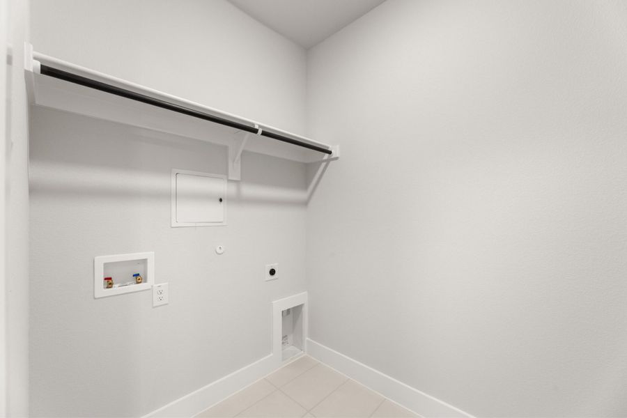 Spacious, unfurnished interior of a new home in Inspiration Collection 60 at Painted Tree, McKinney (Image 27). Spacious, unfurnished interior of a new home in Inspiration Collection 60 at Painted Tree, McKinney (Image 27).