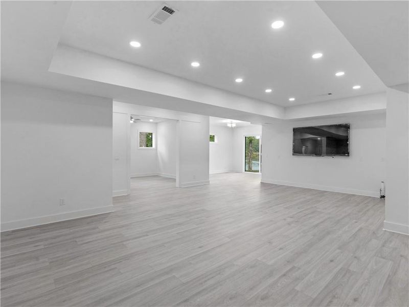 Spacious, unfurnished interior of a new home in , Jonesboro (Image 63).