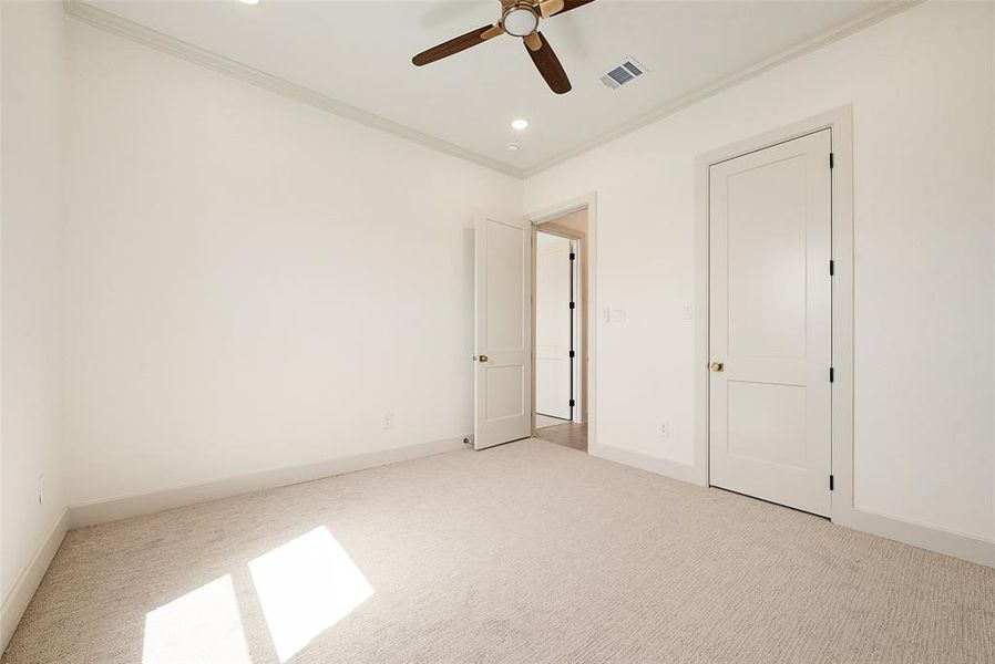 Spacious, unfurnished interior of a new home in , Glen Rose (Image 27). Spacious, unfurnished interior of a new home in , Glen Rose (Image 27).