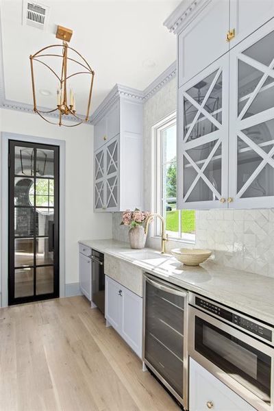 Furnished interior view inside a new home in , Dallas (Image 16). Furnished interior view inside a new home in , Dallas (Image 16).