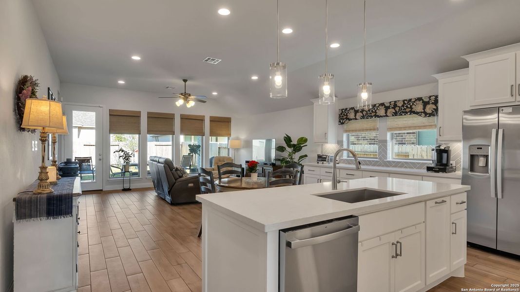 Furnished interior view inside a new home in Meadows Of Mill Creek 50', Seguin (Image 15). Furnished interior view inside a new home in Meadows Of Mill Creek 50', Seguin (Image 15).