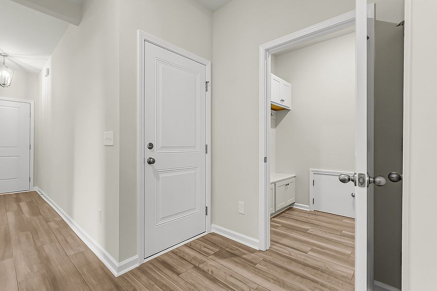 Spacious, unfurnished interior of a new home in Fairway Woods at Wyboo, Manning (Image 38).