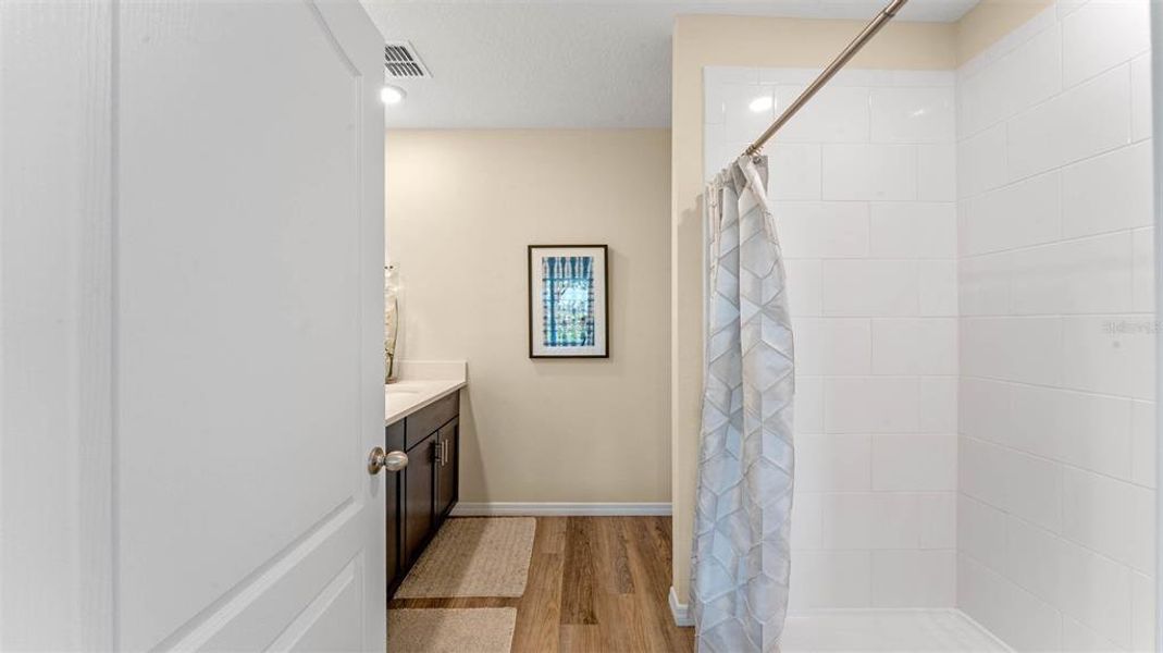 Furnished interior view inside a new home in Wynwood, Ocoee (Image 19). Furnished interior view inside a new home in Wynwood, Ocoee (Image 19).