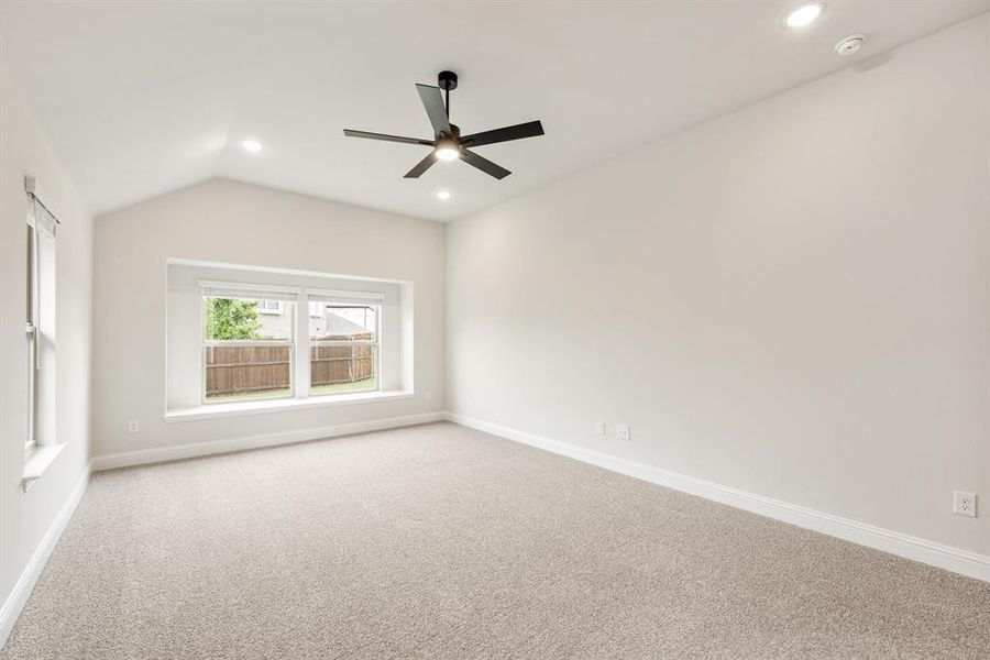 Spacious, unfurnished interior of a new home in Willow Wood, McKinney (Image 28). Spacious, unfurnished interior of a new home in Willow Wood, McKinney (Image 28).