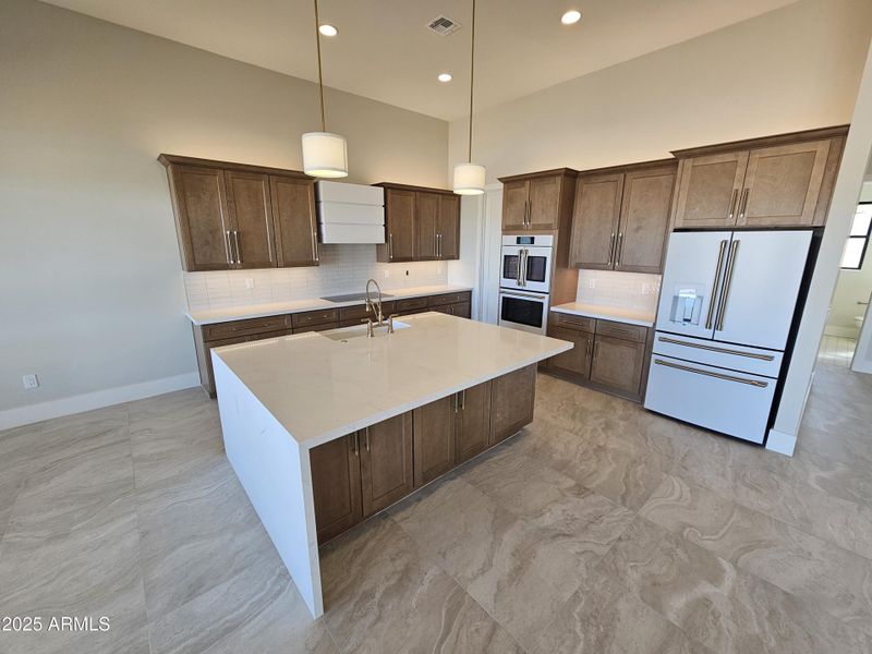 Kitchen over/under cabinet lighting