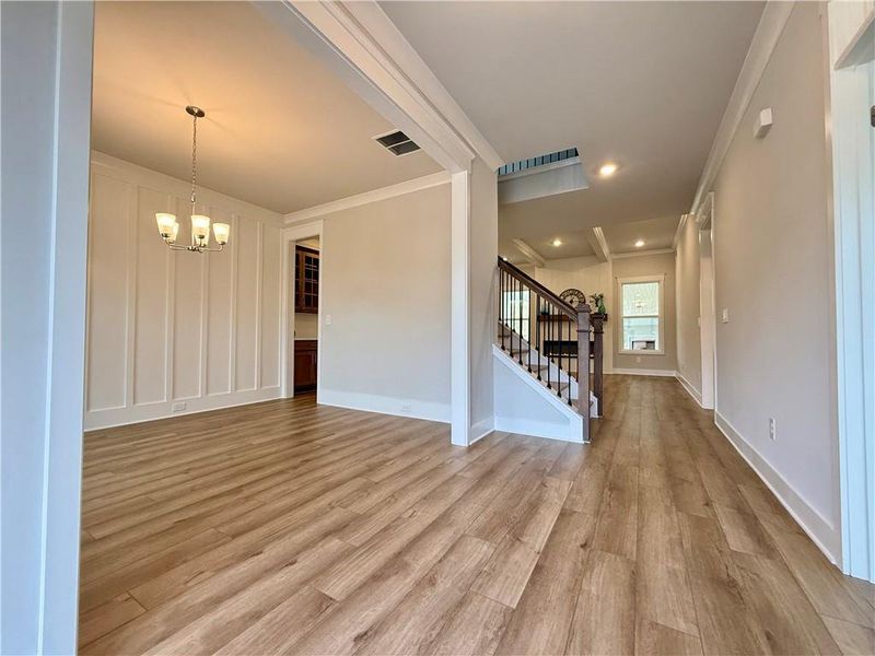 Spacious, unfurnished interior of a new home in Ponderosa Farms Manor, Gainesville (Image 16).
