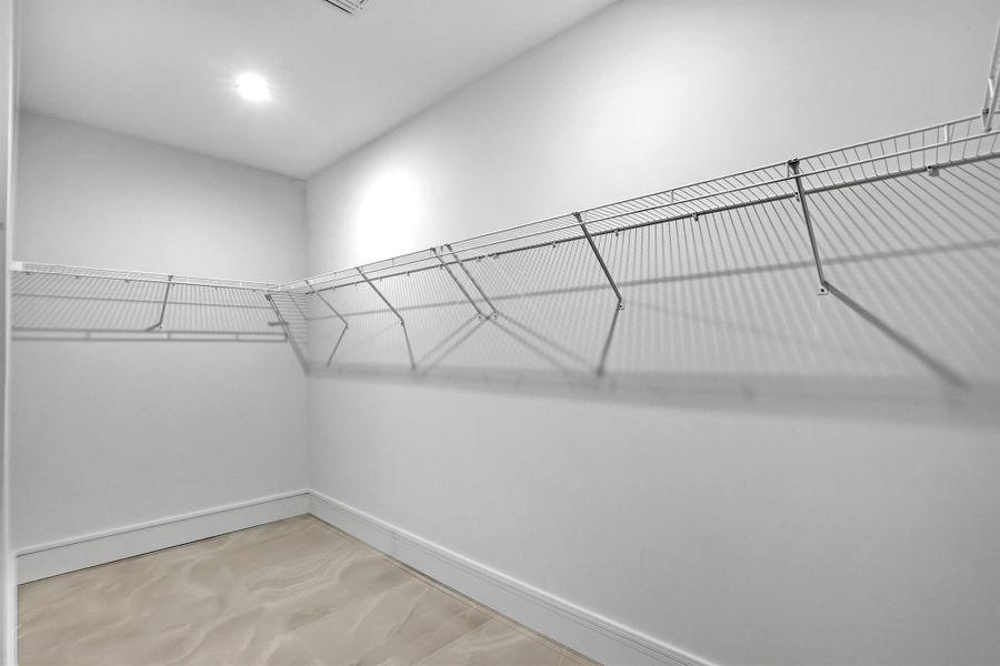 Image 47 of a home in .