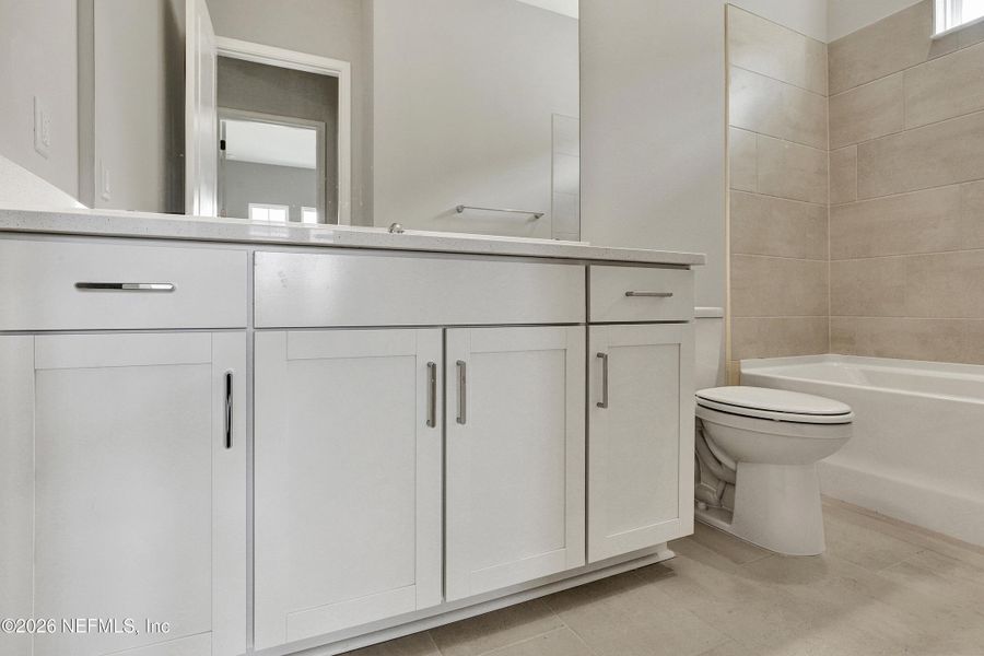 Furnished interior view inside a new home in Hyland Trail, Green Cove Springs (Image 3).