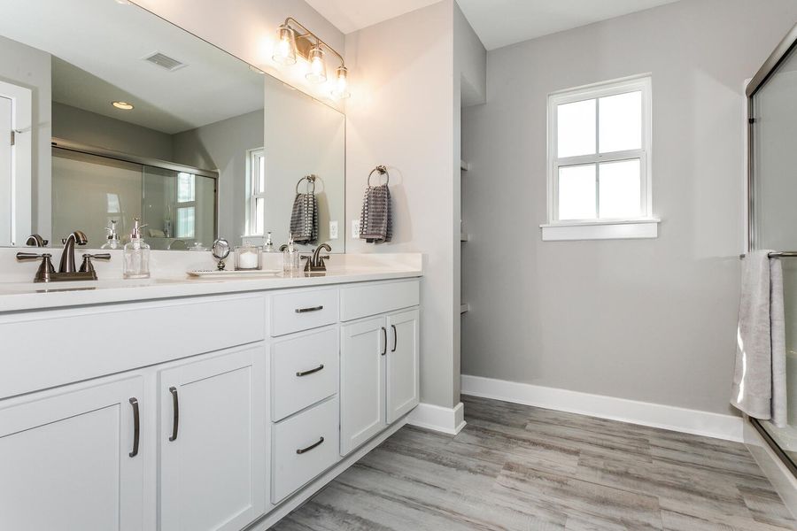 Representative furnished interior of a home built from the Redwood by Perfection Builders in Heritage Commons, Andover (Image 9).