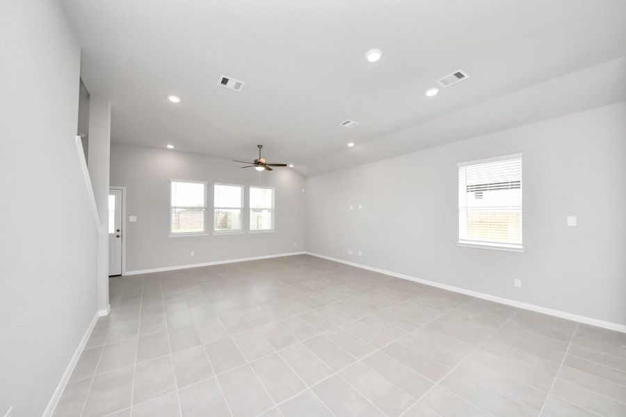 Image 15 of a home in Sunterra: Landmark Collection.