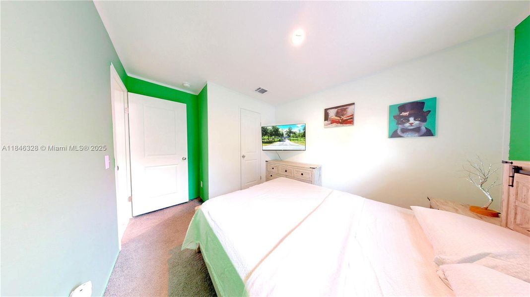 Image 41 of a home in .