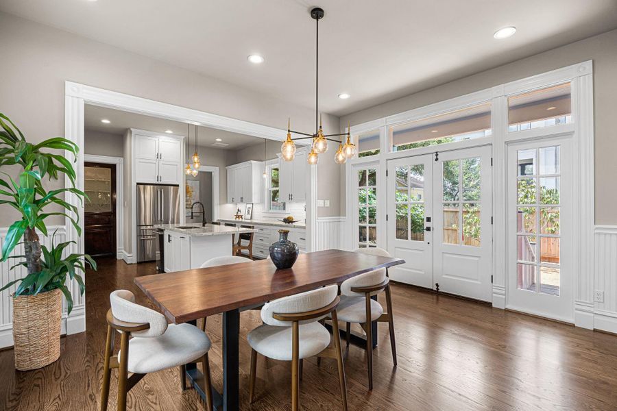 Notice the detail work and amount of natural light that comes from the double doors that lead to the side yard and balcony. Notice the detail work and amount of natural light that comes from the double doors that lead to the side yard and balcony.