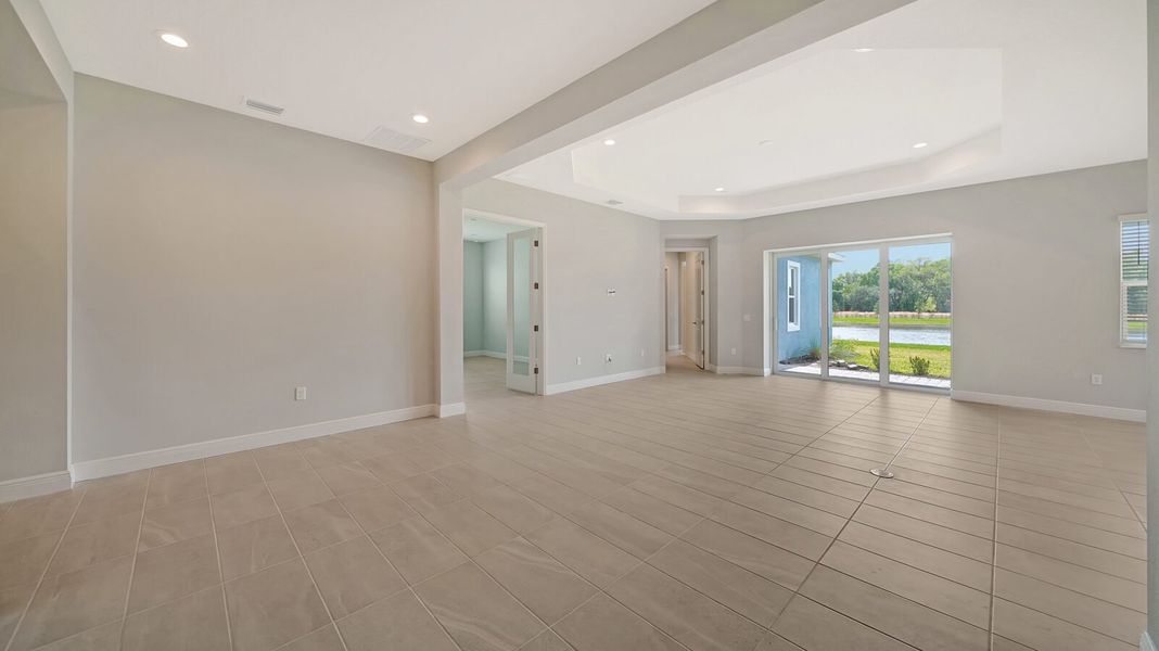Spacious, unfurnished interior of a new home in Wildleaf at North River Ranch, Parrish (Image 15).