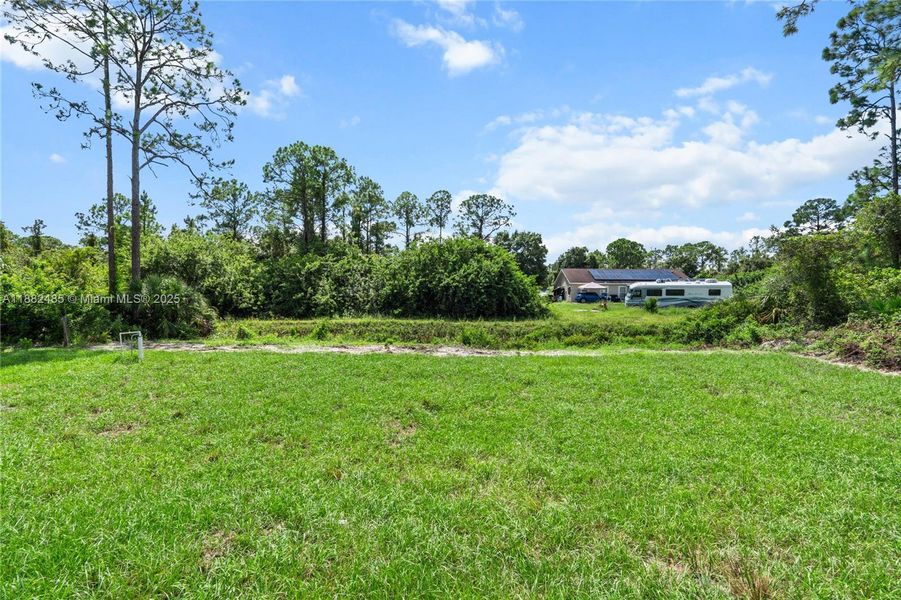 Natural landscape and outdoor views near  in Lehigh Acres (Image 44).