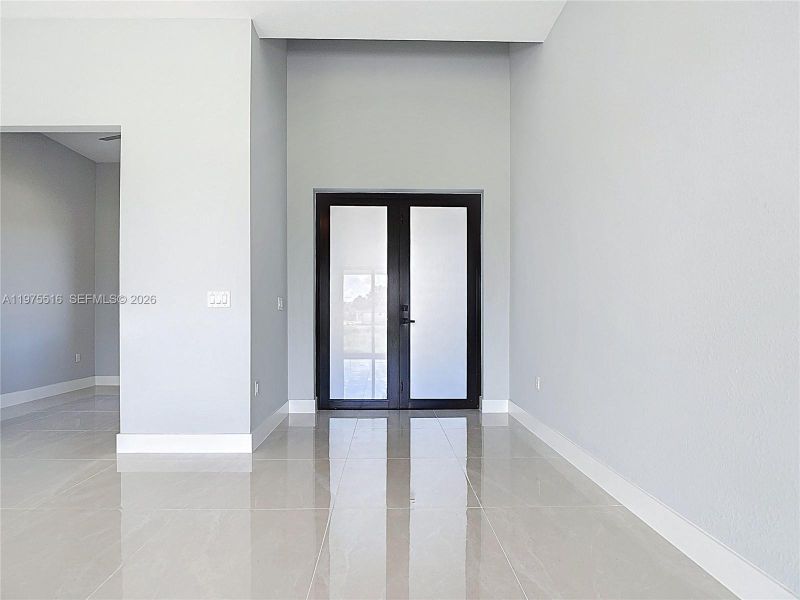 Spacious, unfurnished interior of a new home in , Lehigh Acres (Image 46). Spacious, unfurnished interior of a new home in , Lehigh Acres (Image 46).