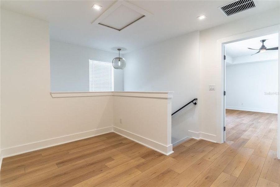 Spacious, unfurnished interior of a new home in , Orlando (Image 21).
