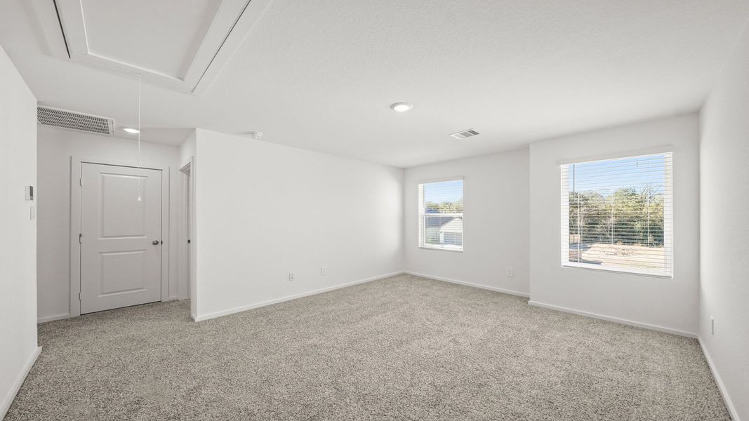 Representative unfurnished interior of a home built from the Dawson by D.R. Horton in Lexington Heights, Willis (Image 22).