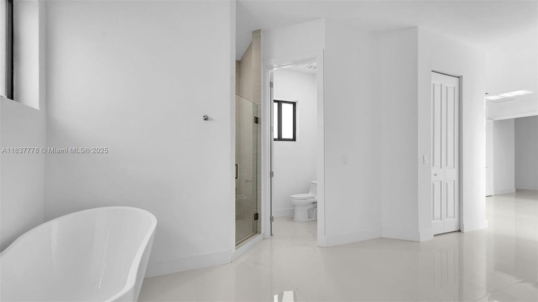 Image 33 of a home in . Image 33 of a home in .