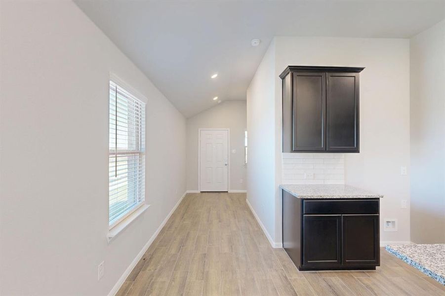 Spacious, unfurnished interior of a new home in Mobberly Farms, Pilot Point (Image 30).