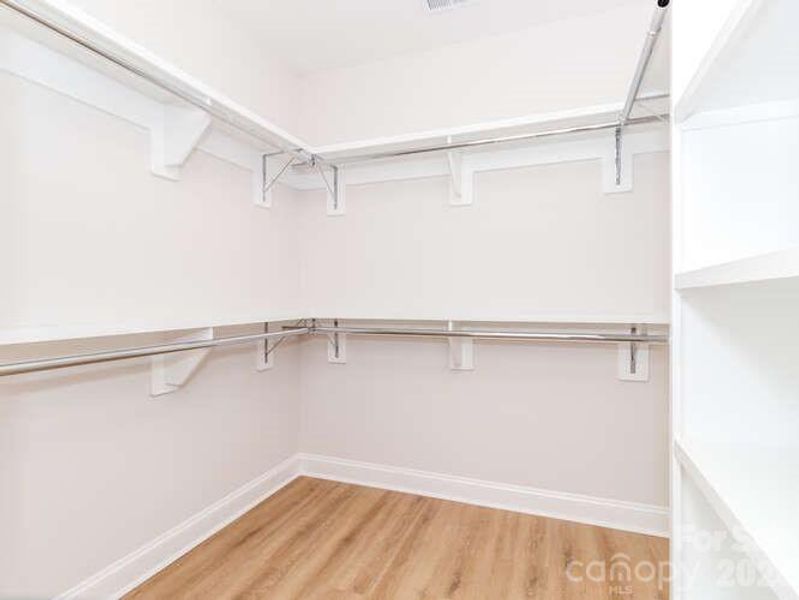 Spacious, unfurnished interior of a new home in , Charlotte (Image 19).