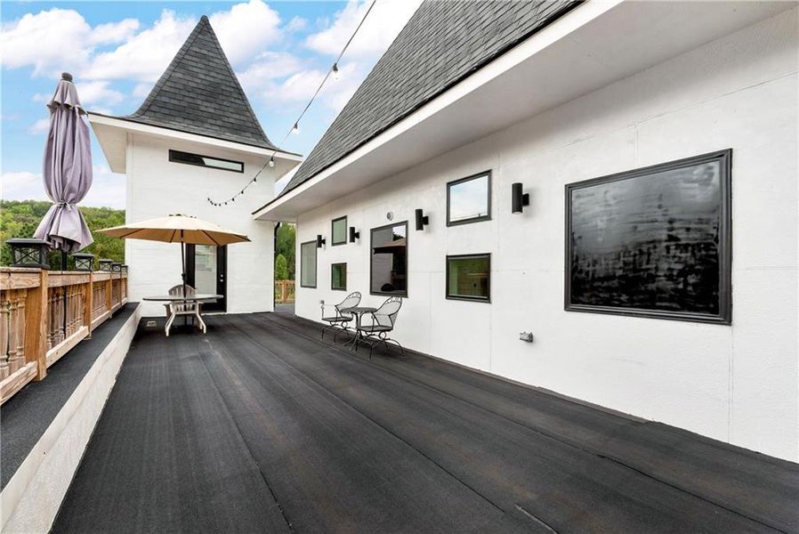 Image 57 of a home in .