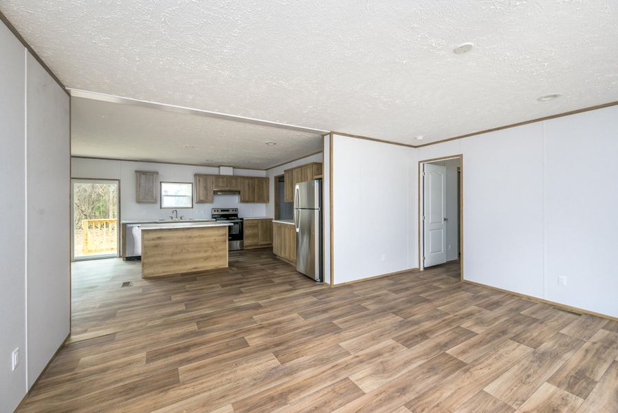 Spacious, unfurnished interior of a new home in , Eutawville (Image 11).