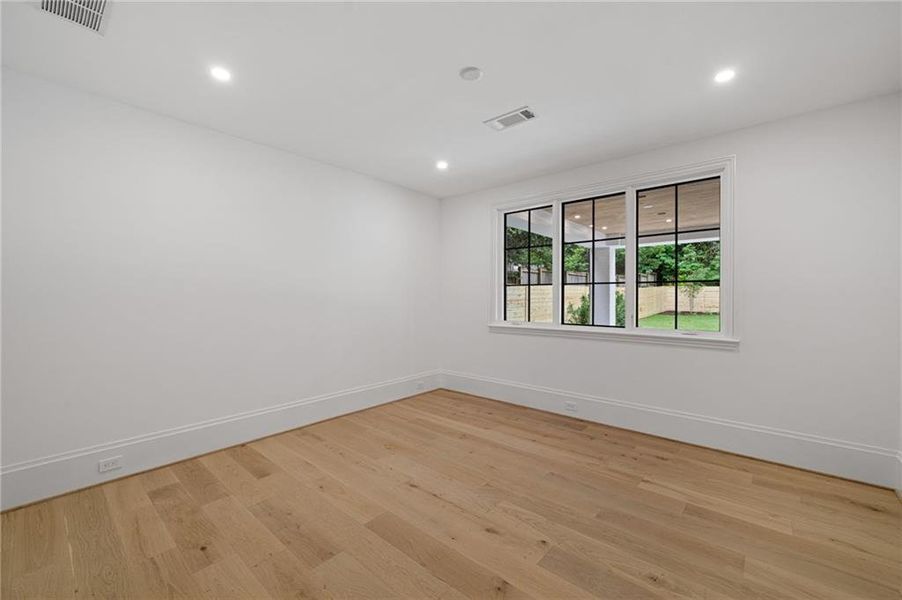Spacious, unfurnished interior of a new home in , Atlanta (Image 53). Spacious, unfurnished interior of a new home in , Atlanta (Image 53).