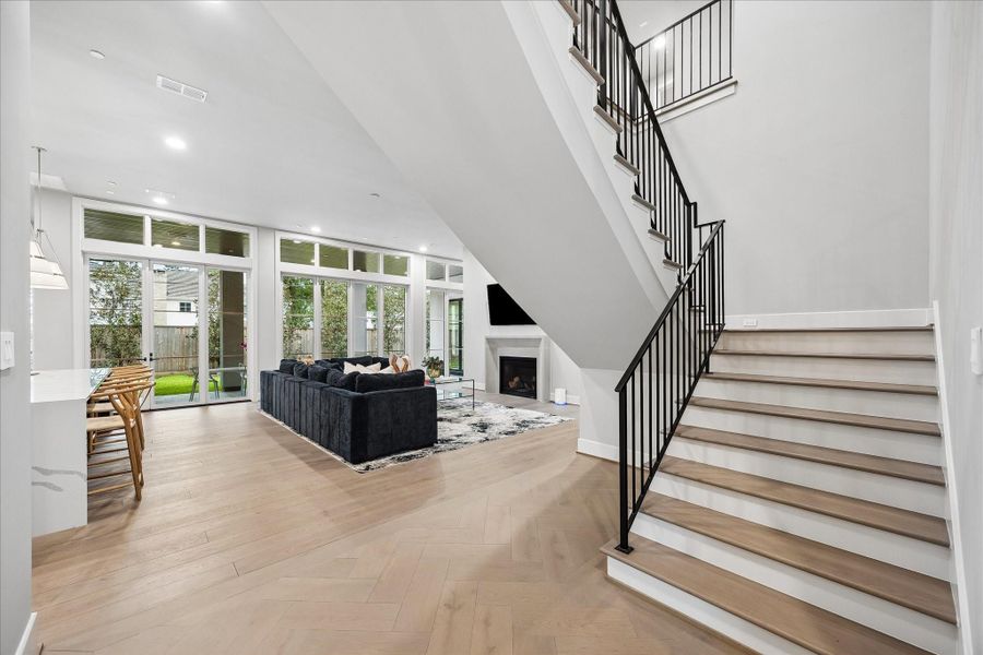 Image 43 of a home in .