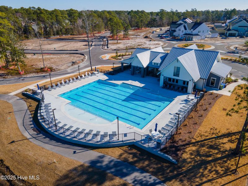 Community amenities in East & Mason, Wilmington (Image 7).