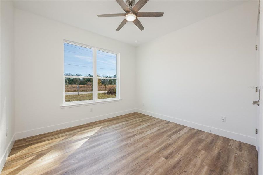 Spacious, unfurnished interior of a new home in , Deland (Image 25).