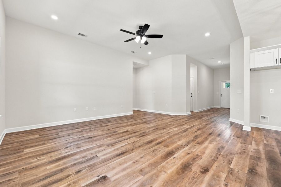 2828 blackbird ct-21