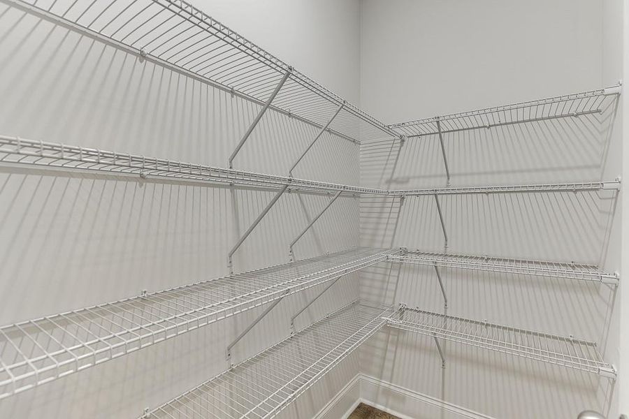 Spacious, unfurnished interior of a new home in , Bishop (Image 40).