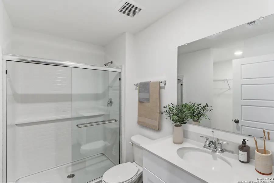 Furnished interior view inside a new home in Horizon Ridge, San Antonio (Image 8).