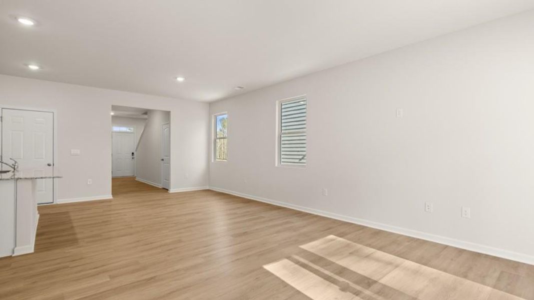 Spacious, unfurnished interior of a new home in Oconee Overlook, Gainesville (Image 21).