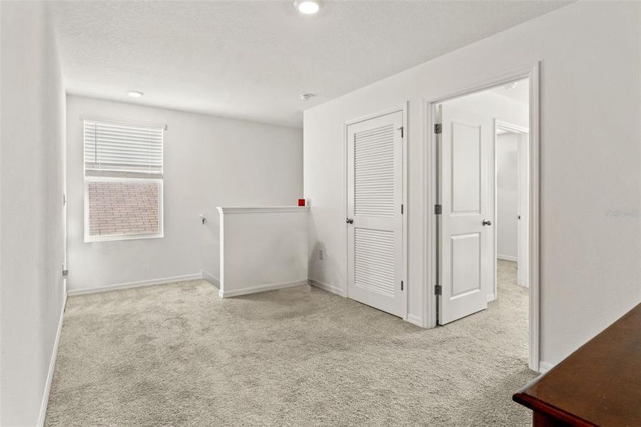 Spacious, unfurnished interior of a new home in Harvest Ridge, Zephyrhills (Image 26).