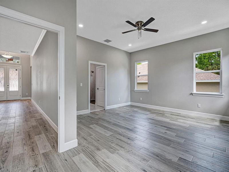 Spacious, unfurnished interior of a new home in , Safety Harbor (Image 34).