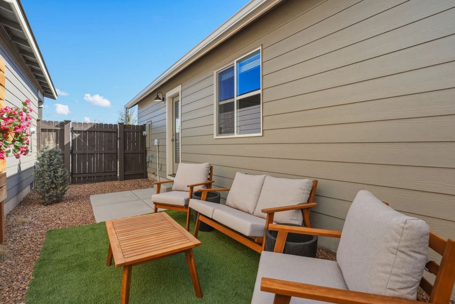 Exterior details and patio area of a home in Feather Ridge, Redmond (Image 19).