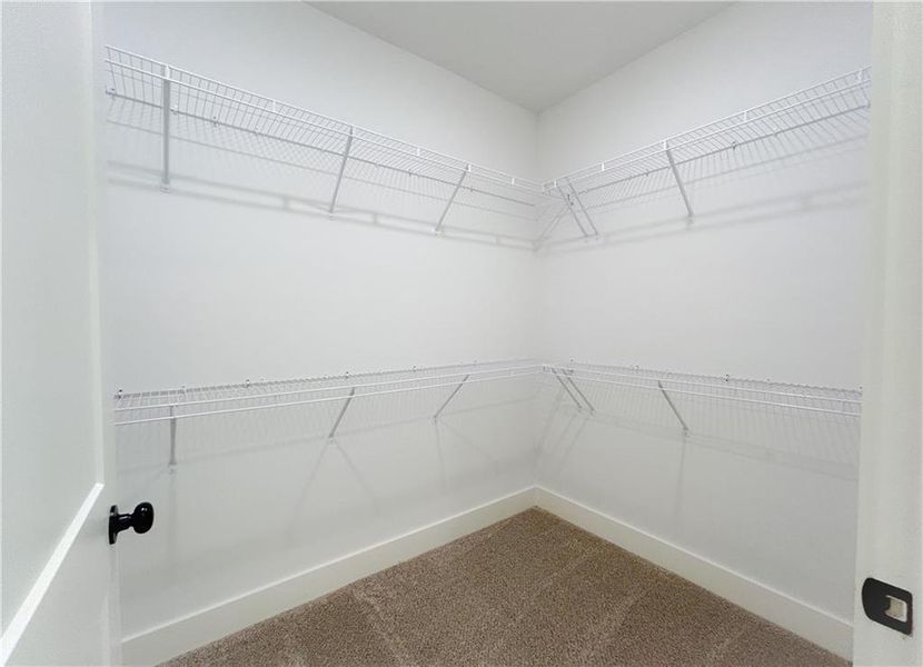 Spacious, unfurnished interior of a new home in , Cartersville (Image 18).