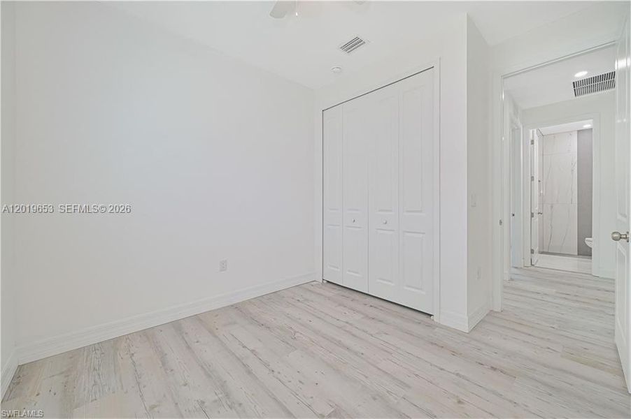 Spacious, unfurnished interior of a new home in , Fort Myers (Image 23).