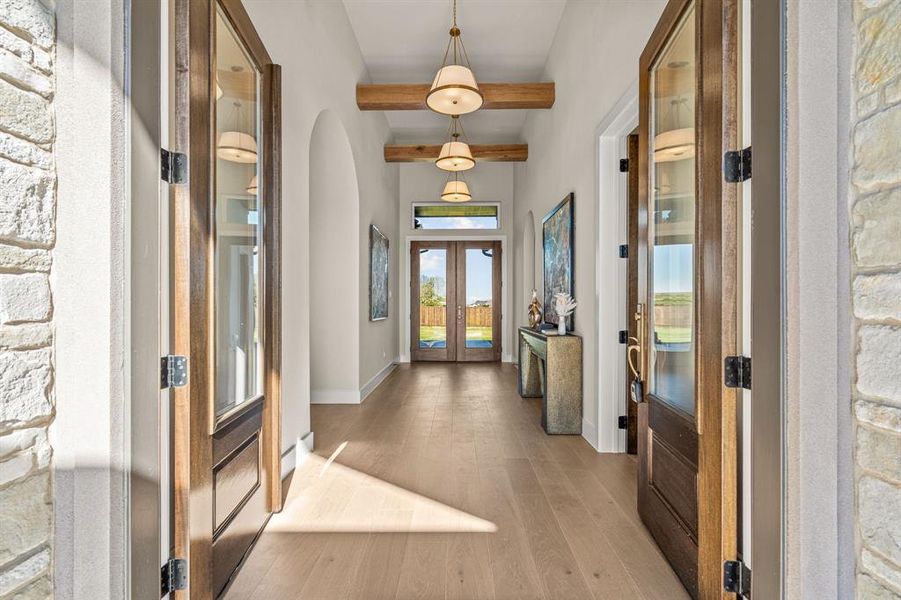 Exterior details and patio area of a home in , Northlake (Image 3).